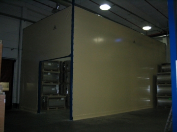 Cloisonnement de hangars par bâches