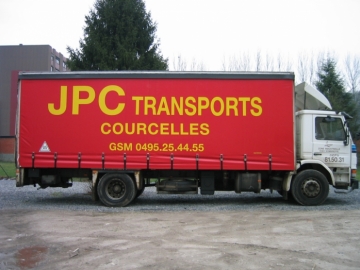 Rideaux coulissants pour semi-remorque ou camion